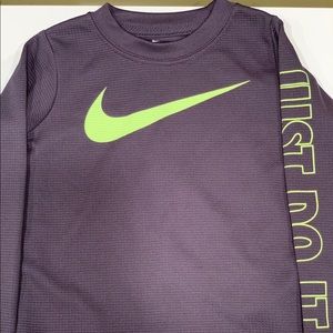 Boys Nike dryfit longsleeve T 3T